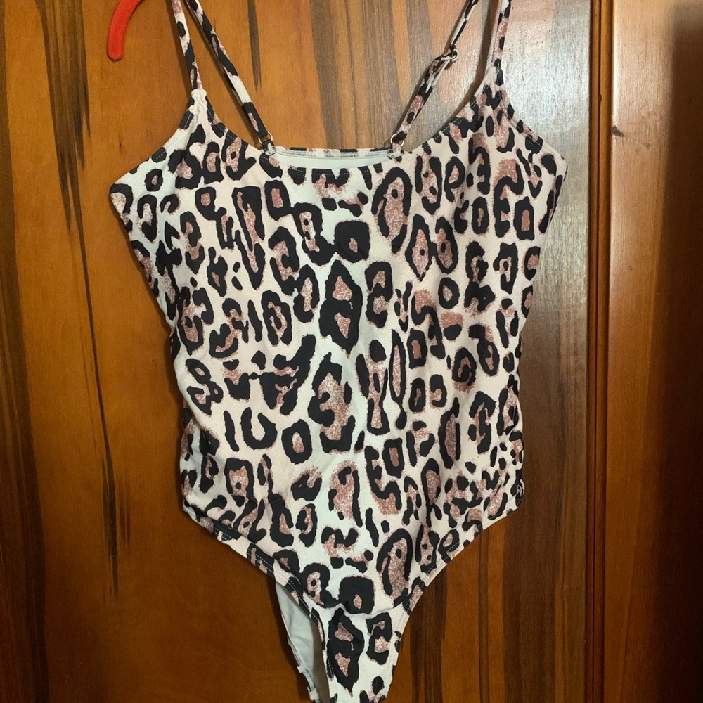 Leopard Print Bodysuit